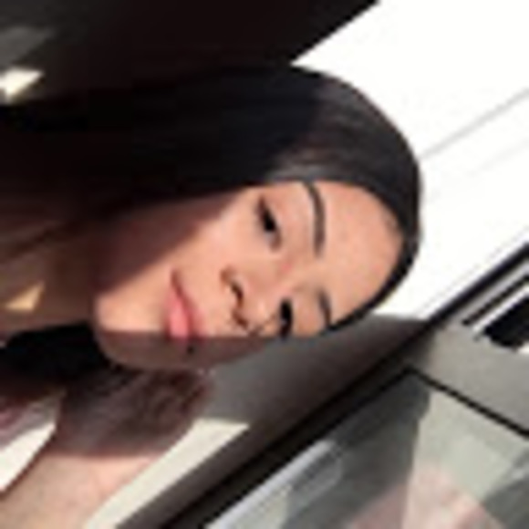 Meet your Posher, Charleen - Picture 1 of 1